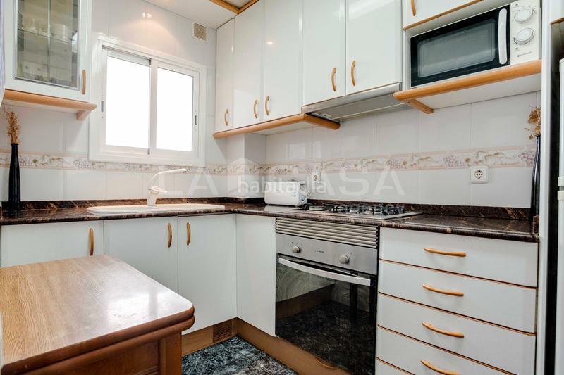 Foto 99b5f2e9-f7c0-4434-8083-ea06567db6fb. Piso en Provençals del Poblenou Barcelona