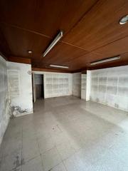 Business premise in Vilapicina - Torre Llobeta