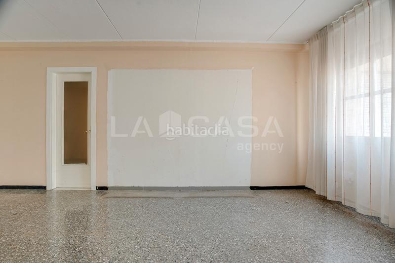 Foto 1dc2ec34-c1d9-4d7f-adce-d0e8f9dcab7d. Piso en Sant Cosme-La Granja Prat de Llobregat (El)