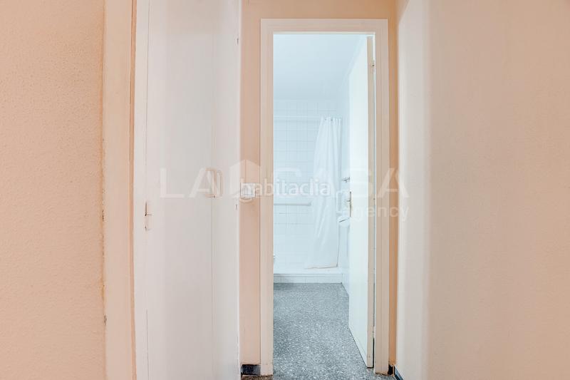 Foto c0c48a8c-7184-40d7-95ec-76f68409e969. Piso en Sant Cosme-La Granja Prat de Llobregat (El)