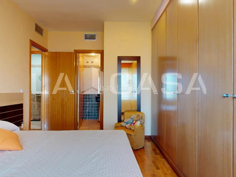 Foto 1c4d94c8-cc4e-4f53-ae4c-09946a8364d1. Appartamento con riscaldamento parcheggio in Aiora Valencia
