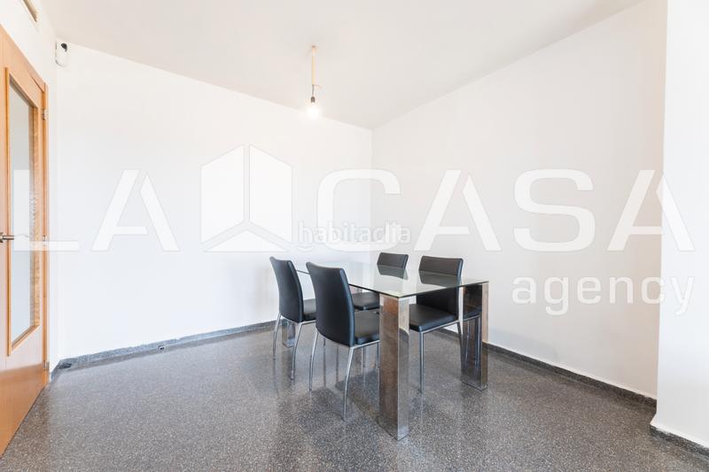 Foto 475796eb-dd53-4100-8fd3-ea6dc535c090. Appartamento con parcheggio in Massalfassar