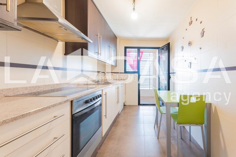 Foto 663a3130-522c-49b9-b04e-b3a4be6c8b40. Appartamento con parcheggio in Massalfassar