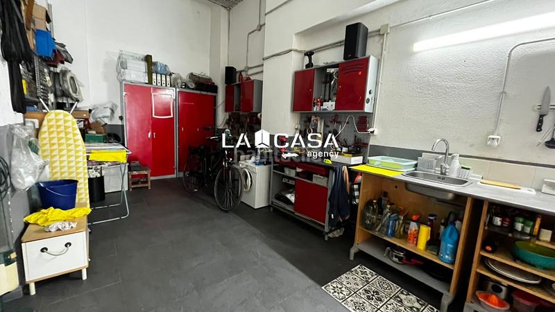 Foto 525796b9-bad9-429f-aa66-91d8a455b570. Local comercial a La Sagrera Barcelona