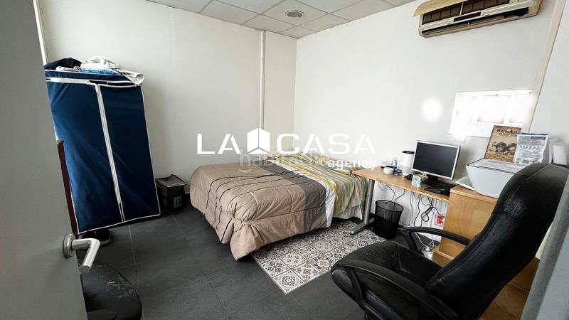 Foto 8f32f7cb-6df9-44a3-9a1a-b344cb94ed0c. Local comercial a La Sagrera Barcelona