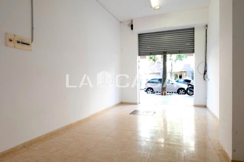 Foto 45fc7191-f6a4-4e65-aaa1-b040d1f5667a. Alquiler local comercial en Vilapicina - Torre Llobeta Barcelona