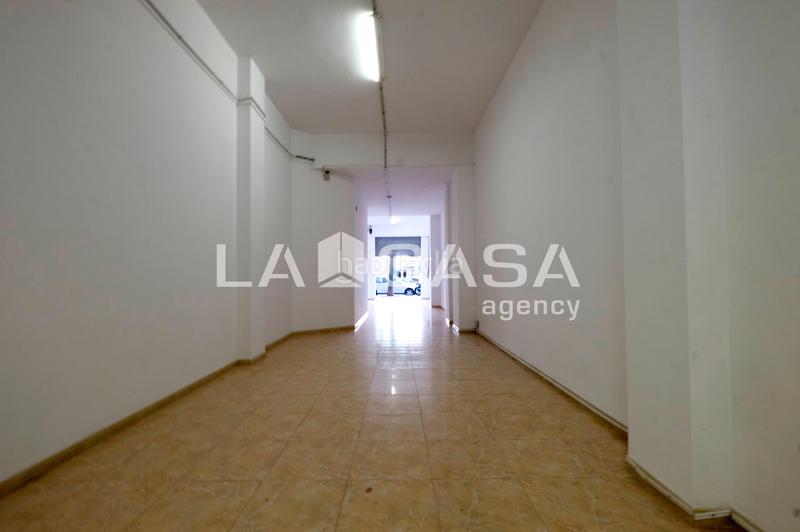 Foto 681c4a54-e5d5-47c3-9f74-13d3db63b2e2. Alquiler local comercial en Vilapicina - Torre Llobeta Barcelona