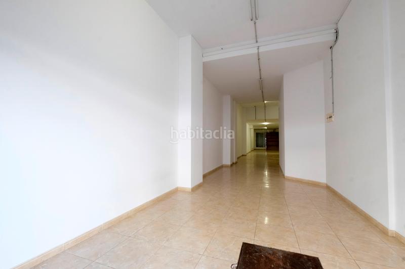 Foto 9c1b700b-369f-4034-a0ff-8c0088432663. Alquiler local comercial en Vilapicina - Torre Llobeta Barcelona