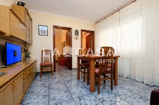 Appartamento in Horta. Piso en muy buen estado en horta. dispone de 2 habitaciones, sal