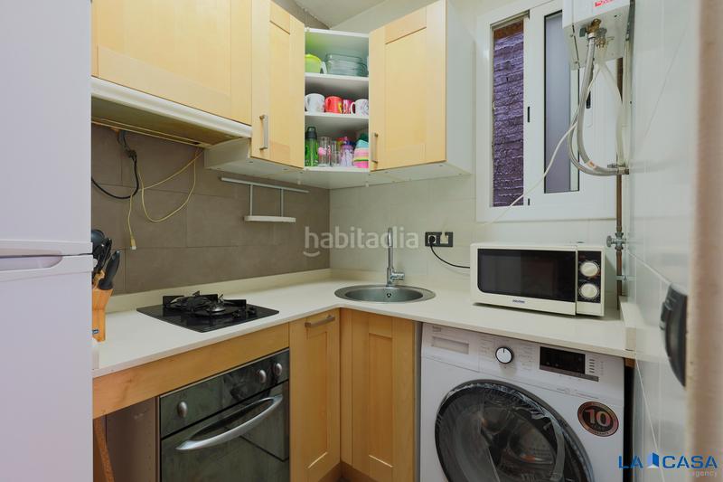 Foto 872f87af-57a1-4d03-9eca-1a0733819871. Piso en Sants Barcelona