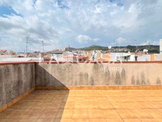 Attique  Carrer del pou