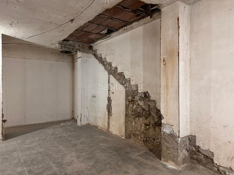 Foto b0f8de6c-09d8-4153-af22-193add185d14. Geschäftsraum in El Camp de l´Arpa del Clot Barcelona