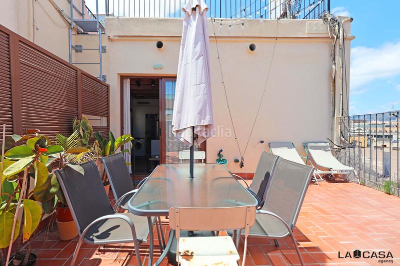 Foto 8383aaf9-bc8d-4213-93da-0bfa4e4df9ca. Ático en Sant Antoni Barcelona