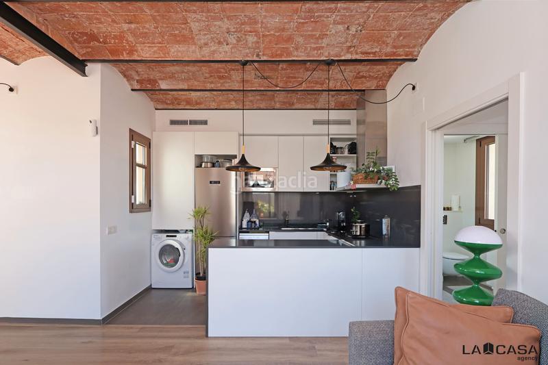 Foto 5bdc01a2-ff31-444f-8281-ba6765851937. Attico in Sant Antoni Barcelona