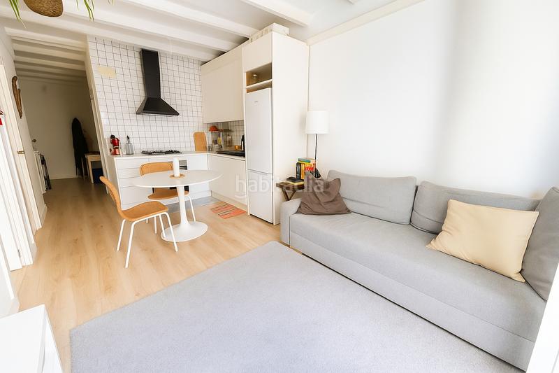 Foto fafd0dee-ffcd-4b95-bf1c-ab16acf79645. Flat with heating in El Camp de l´Arpa del Clot Barcelona