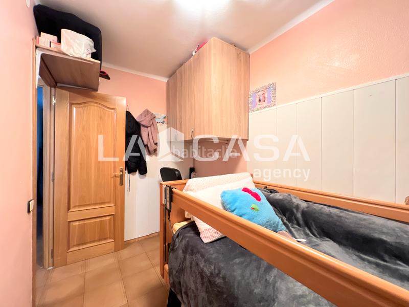 Foto d8518f70-1a87-4726-bed1-177d040f70e6. Piso en Llefià Badalona