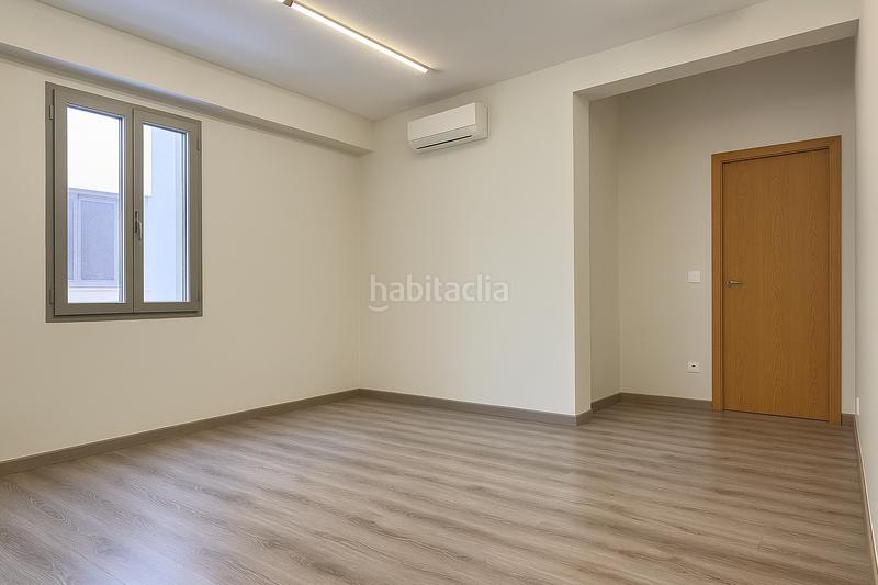 Foto 81c01e1f-08a4-4b11-aa4c-a1a917f9737d. Ufficio in Sagrada Família Barcelona