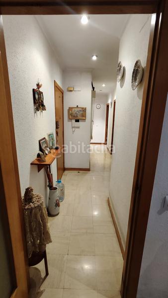 Foto f4c971a6-5474-407e-b9bf-91355aa1e11f. Pis a Raval Barcelona