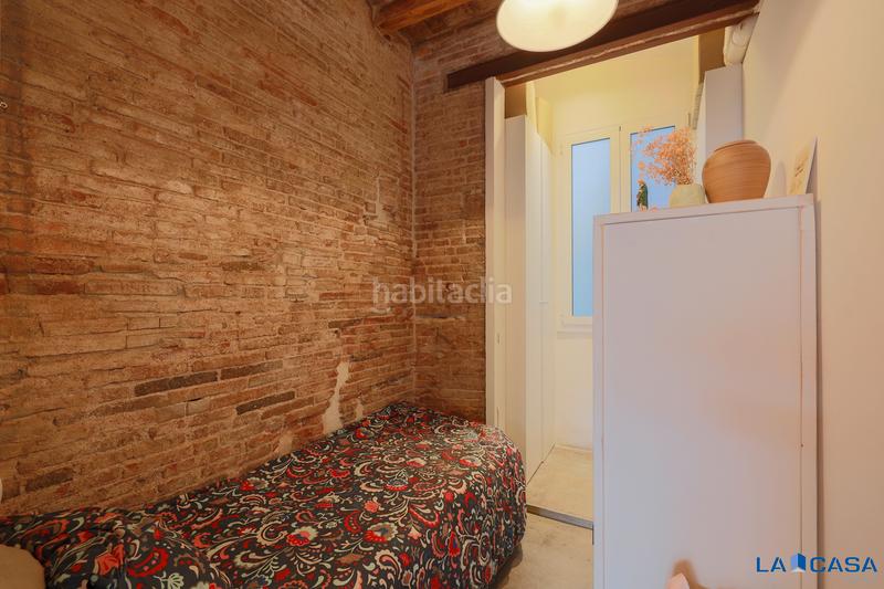 Foto 72d5283f-e7f4-4d51-99a0-ede801ccffd2. Pis a Sants Barcelona