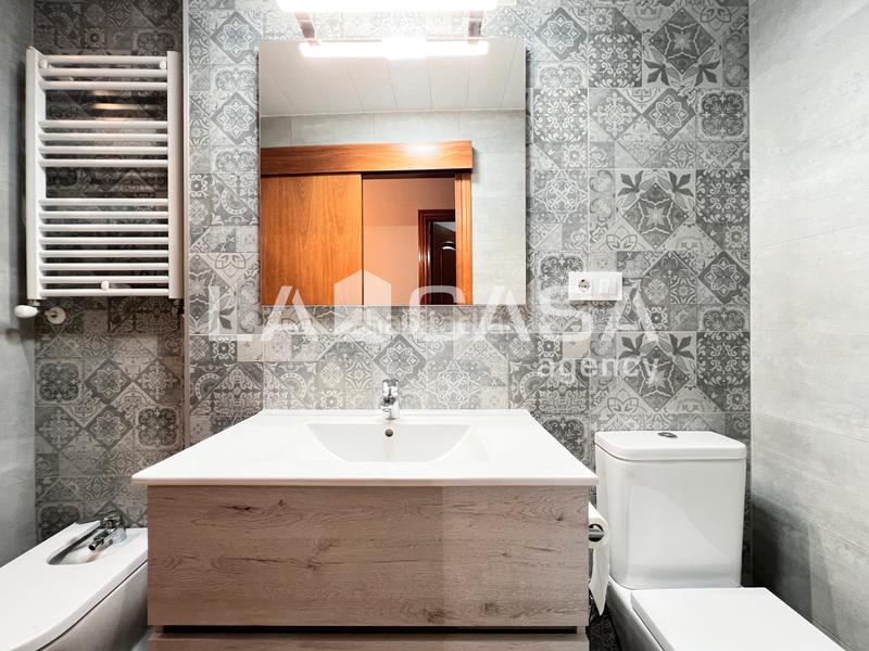 Foto 00d34a4a-e225-4469-b048-584ab40e3610. Appartement avec chauffage dans Llefià Badalona