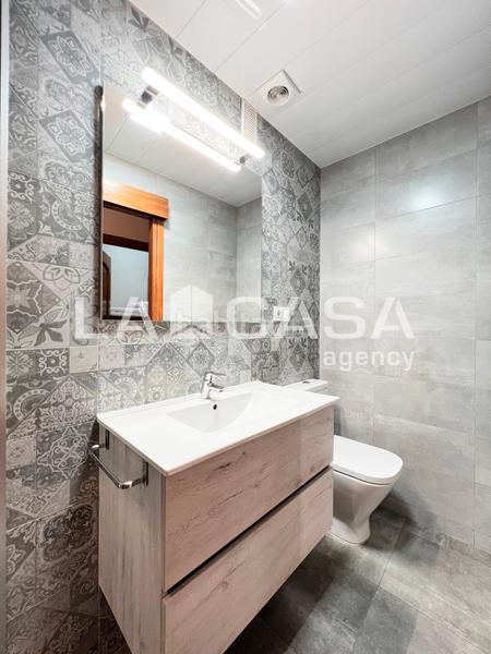 Foto e2f42f82-f3ce-4e66-a5af-52e7d1c7da1e. Appartement avec chauffage dans Llefià Badalona