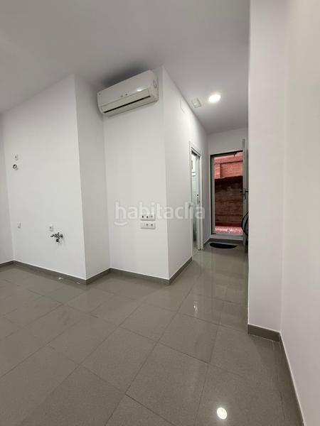 Foto 865f79d8-064f-4a59-b089-550fe3dcece5. Local comercial en Lloreda Badalona