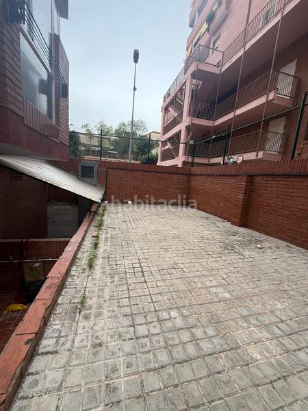 Foto ccdfd48c-8e39-4a19-a9c1-0b855d668132. Local comercial en Lloreda Badalona