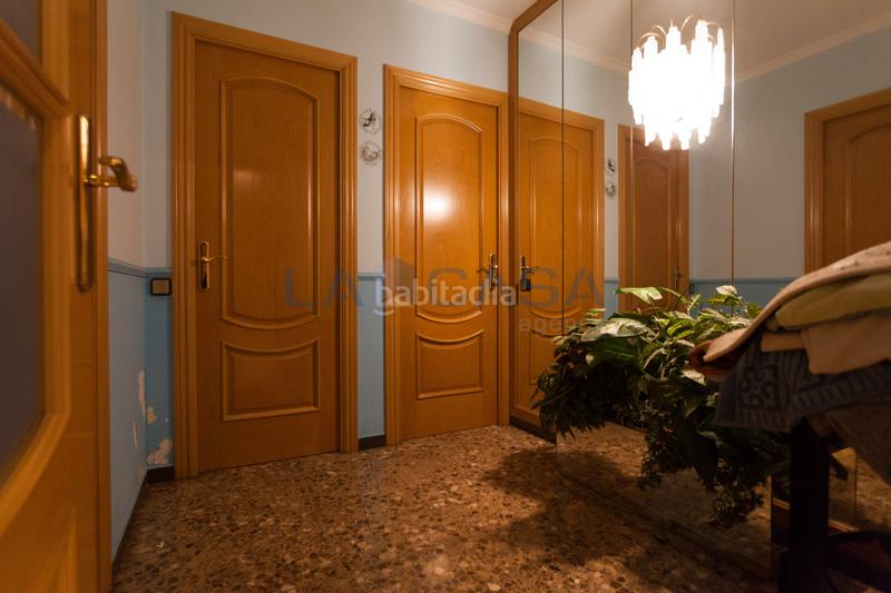 Foto 98545982-7f4a-48f6-a65d-67a8ee8dddde. Etagenwohnung in La Florida Hospitalet de Llobregat (L´)