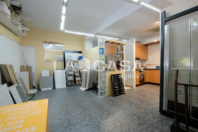 Foto ea12f4bb-00a1-4463-ad28-c929c1dad5d0. Local commercial dans Porta Barcelona