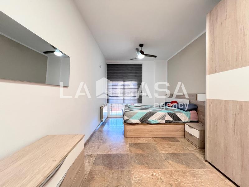 Foto 9067c4bd-0cb5-496d-9fde-0bb6111f30a8. Flat with heating in Llefià Badalona