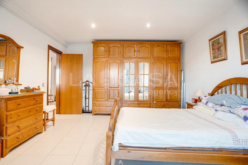 Foto a13de716-c6b5-41eb-963b-941ab8b4524d. Etagenwohnung mit heizung in Safaretjos Santa Coloma de Gramenet
