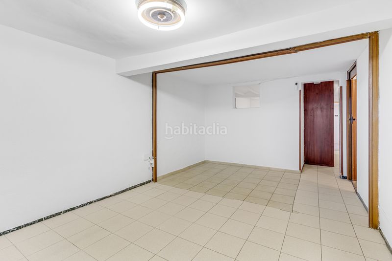 Foto b156ac7e-66e8-4a89-856c-5c5be0a3d61c. Pis amb aparcament a Raval Barcelona
