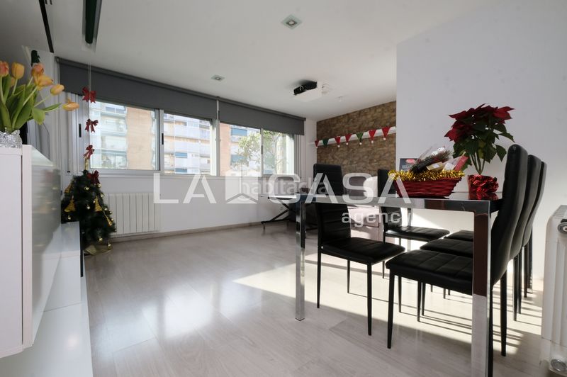 Foto 999752d8-6a67-4857-af78-7aad8efec4d6. Pis a Turó de la Peira Barcelona