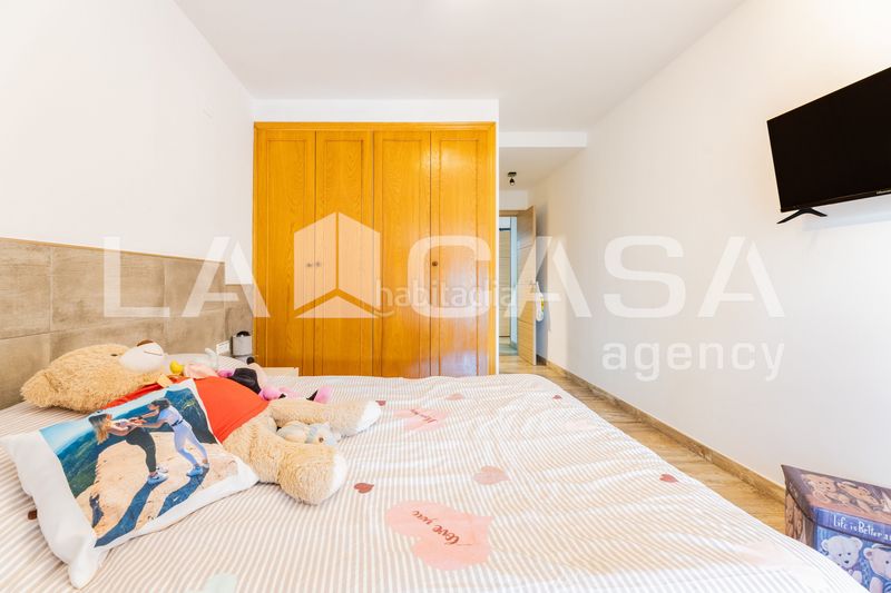 Foto bc69b81b-e592-4128-ad7d-e9cbbe50643b. Pis amb aparcament a Riba - roja de Túria