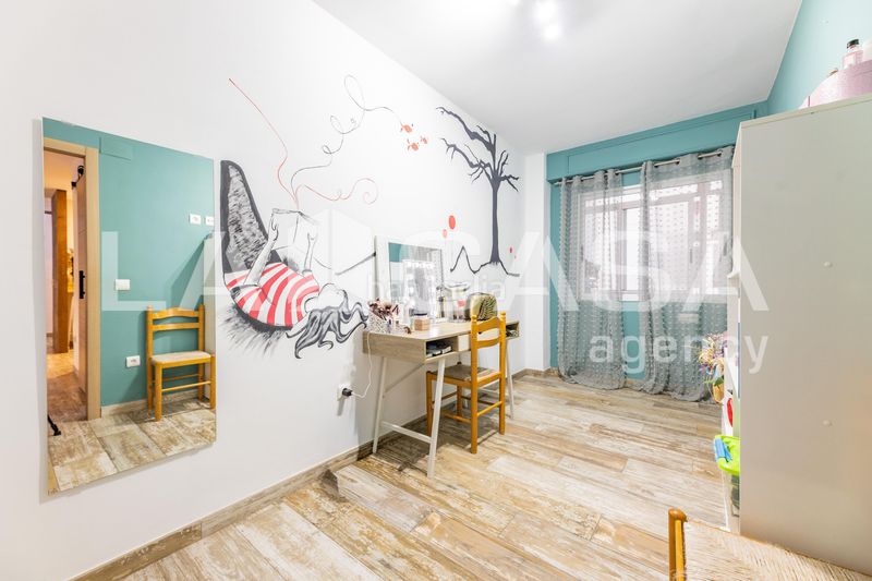 Foto d0ea6183-4c5c-4c25-bef3-5ababa56e4e5. Pis amb aparcament a Riba - roja de Túria