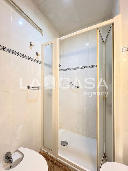 Foto 62e58169-f29b-4346-9743-5bb32dbf4a21. Pis amb calefacció a Sant Andreu de Palomar Barcelona