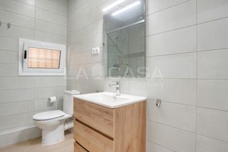 Erdgeschoss  Carrer de sant antoni maria claret