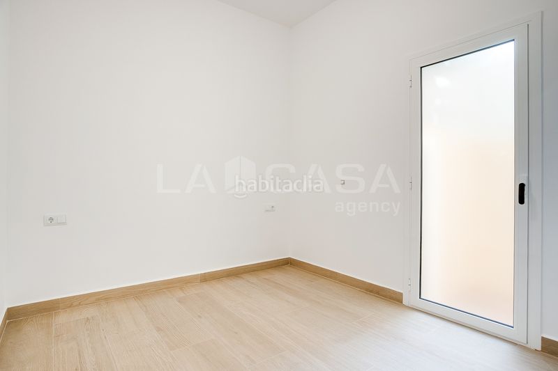 Foto 1c3a9d0e-1d18-42b1-821a-7f3853553ba7. Planta baja en El Camp d´en Grassot i Gràcia Nova Barcelona