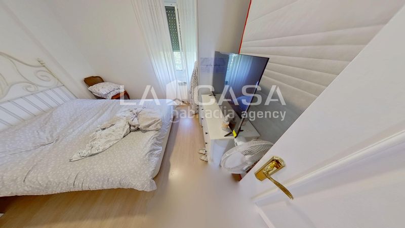 Foto f26b2731-c3d5-4ac0-b096-b1431e95fb6b. Pis a La Verneda - La Pau Barcelona