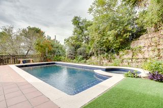 Haus  Carrer de tomàs guerrero. Casa carrer de tomàs guerrero, corbera de llobregat
