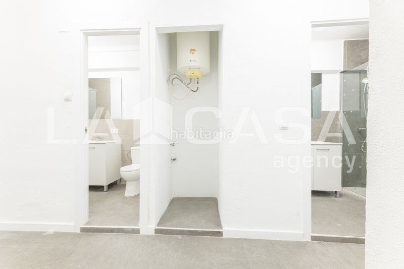 Foto f1341cb4-dc44-4d30-8337-3ffb1be0c6a8. Pis a Torrefiel Valencia