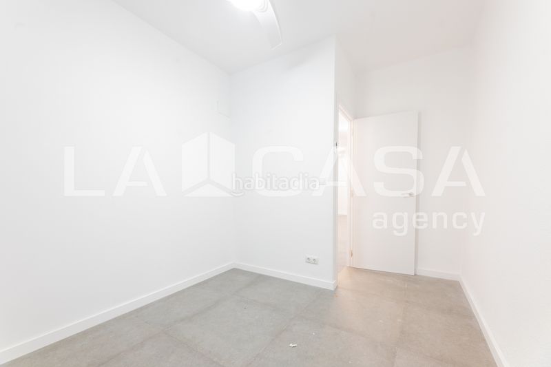Foto ffad58fc-2547-4454-8ba9-f299473cc894. Pis a Torrefiel Valencia