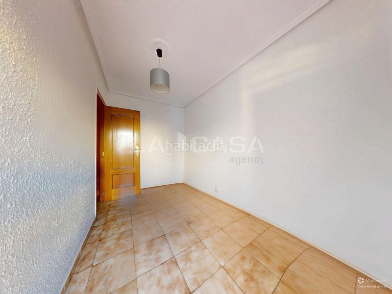 Foto 8a574e57-b556-448c-b0e4-cb4cba4f6c01. Pis a Natzaret Valencia