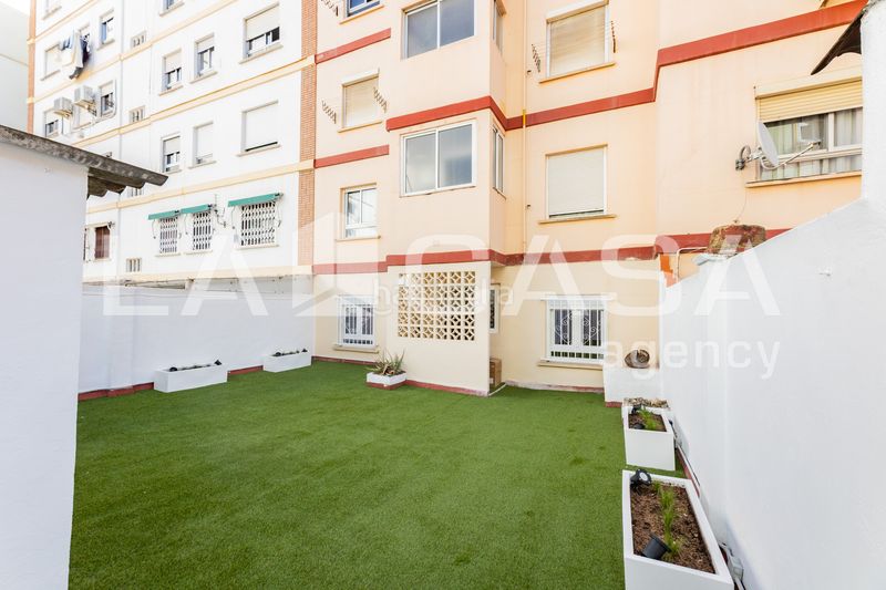 Foto 0baf9fcf-a765-4998-b264-a6d26ffd81c5. Pis a L´Amistat Valencia