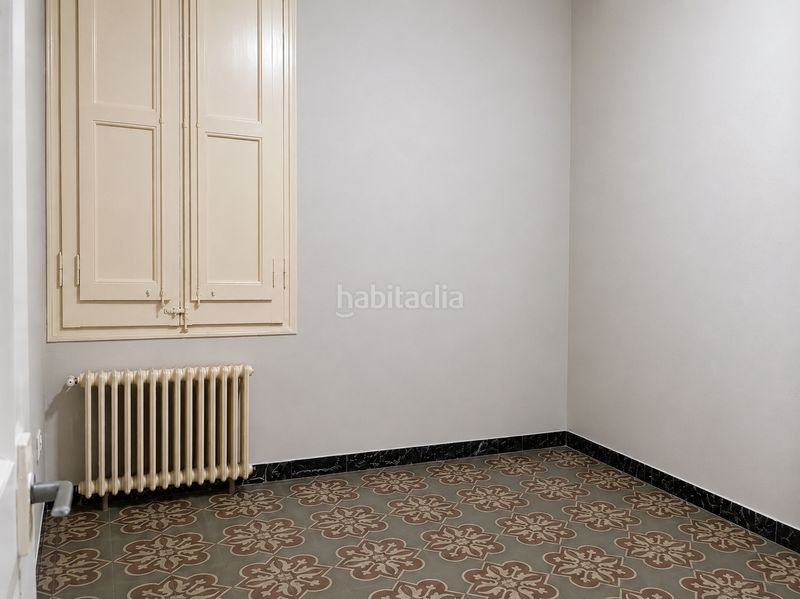 Foto 010cd84c-a75f-4fe7-b615-c15f0b9b3e42. Casa adossada a Vilapicina - Torre Llobeta Barcelona