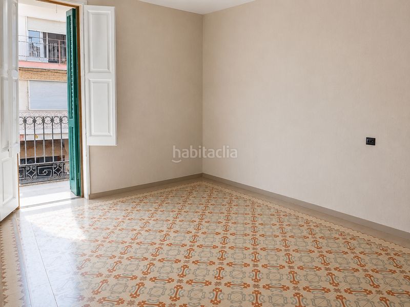 Foto b8f7c952-5d5a-41b0-8349-5e82b1ce90e2. Casa adossada a Vilapicina - Torre Llobeta Barcelona