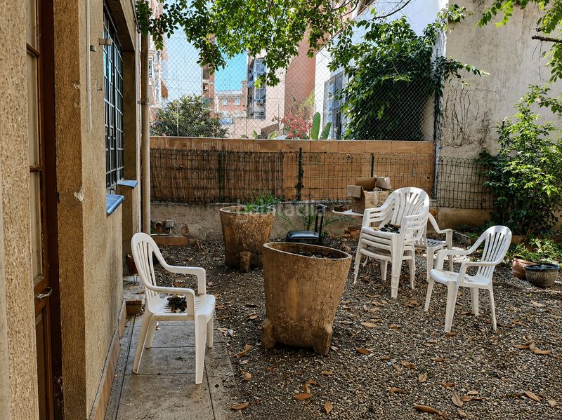 Foto bfd0a011-eaf0-4823-9b05-681d17d54987. Casa adossada a Vilapicina - Torre Llobeta Barcelona