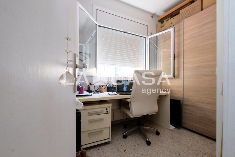 Foto 3e6f6d3b-6112-4855-b553-db469528747f. Pis a Vilapicina - Torre Llobeta Barcelona