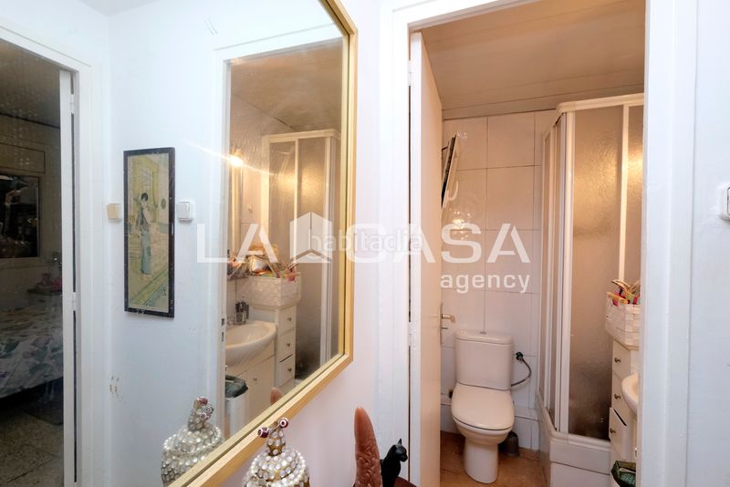 Foto 4d406afc-9056-40de-b1a4-4da894ad0b7a. Pis a Vilapicina - Torre Llobeta Barcelona