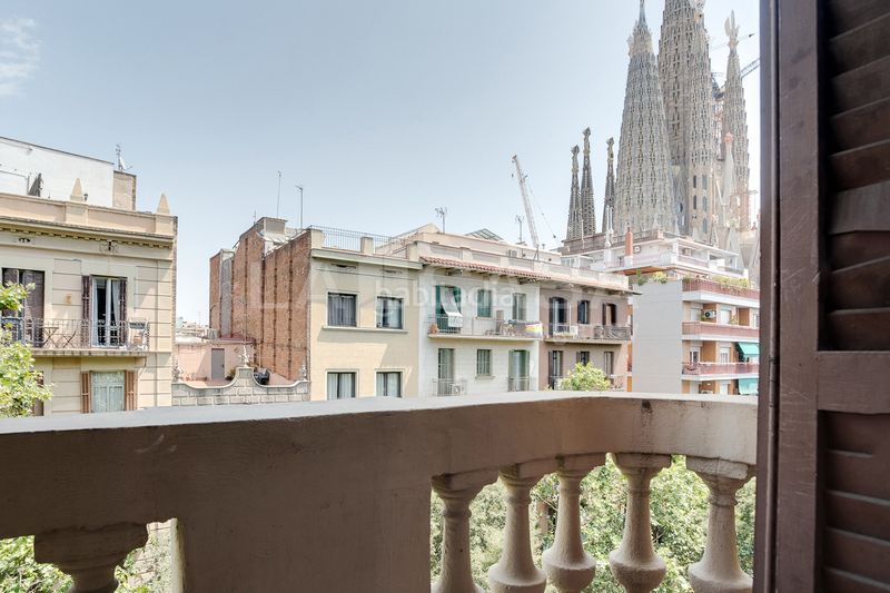 Foto 46f6efbc-375e-4387-9de4-b91e3f8db3f8. Pis amb calefacció a Sagrada Família Barcelona